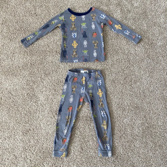 Gap Star Wars toddler boy gray long sleeve and pants pajamas size 3T - Picture 2 of 7
